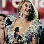 Beyonc� Is a Dynamo but Never a Diva
