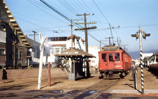 Outbound at Rose Avenue